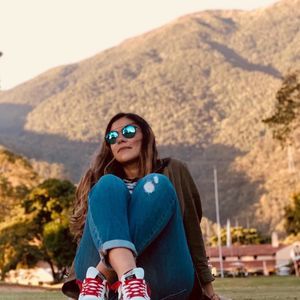 Meet your Posher, Negra